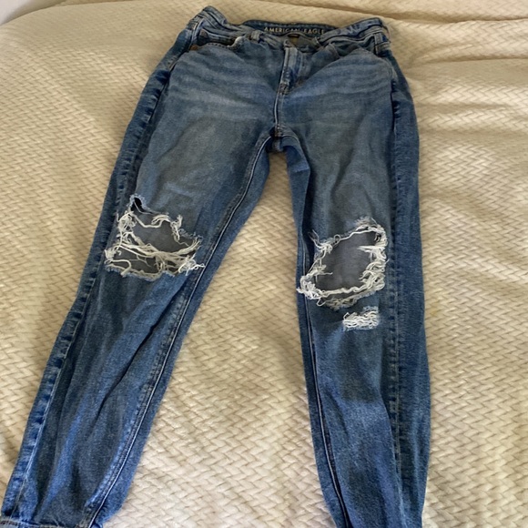 American Eagle Mom Jeans - Picture 4 of 13